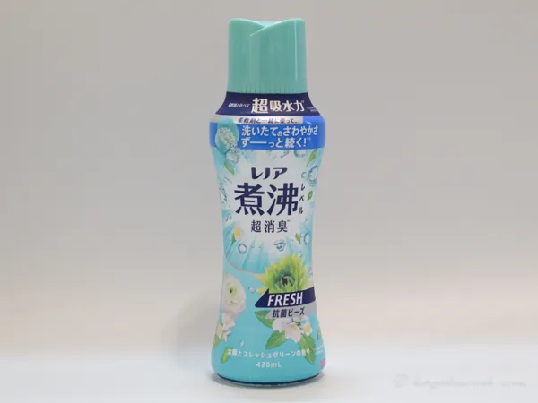 レノア 煮沸レベル消臭抗菌ビーズの製品ボトル